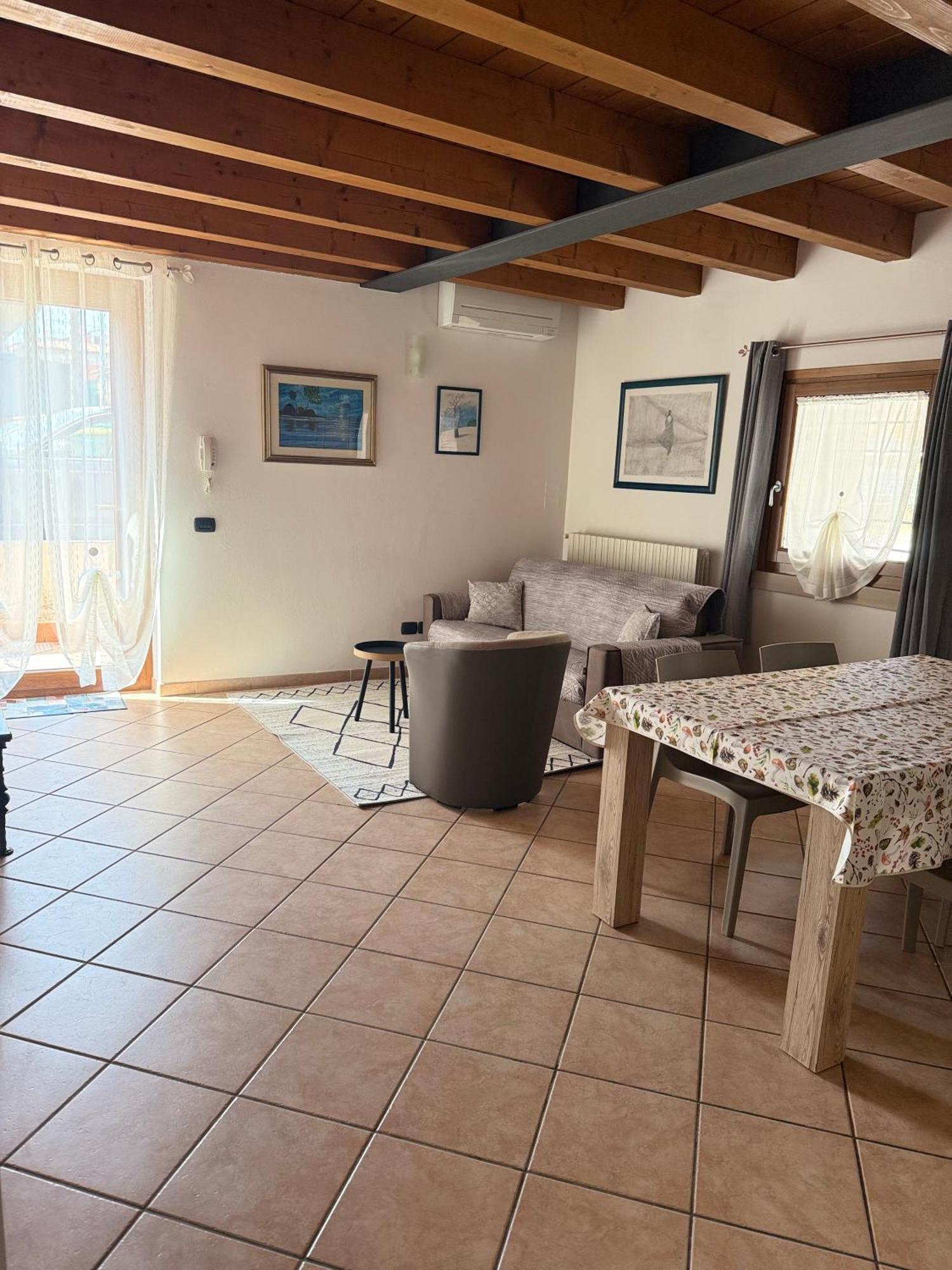 Ferienwohnung Ely Hause Calmasino Exterior foto